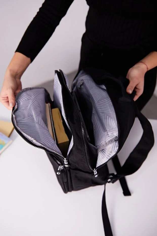 Sanmorris 3060 Unisex Suya Dayanıklı Orta Boy Krinkıl Kumaş Çok Gözlü  Laptop Okul Ve Seyahat Sırt Çantası  KUM — görsel 7