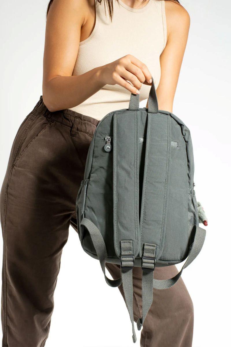 Sanmorris Unisex Suya Dayanıklı Kumaş Çok Gözlü Laptop Bölmeli Orta Boy Seyahat ve Okul Çantası GRİ — görsel 3